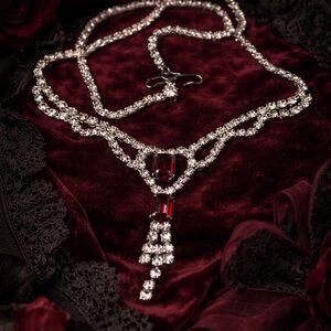 1950’s Ruby Rhinestone Lavaliere Necklace Blood Red Vamp Romantic Valentine Gift